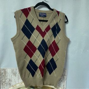 VTG Men's Arrow Sweater Vest Size Medium